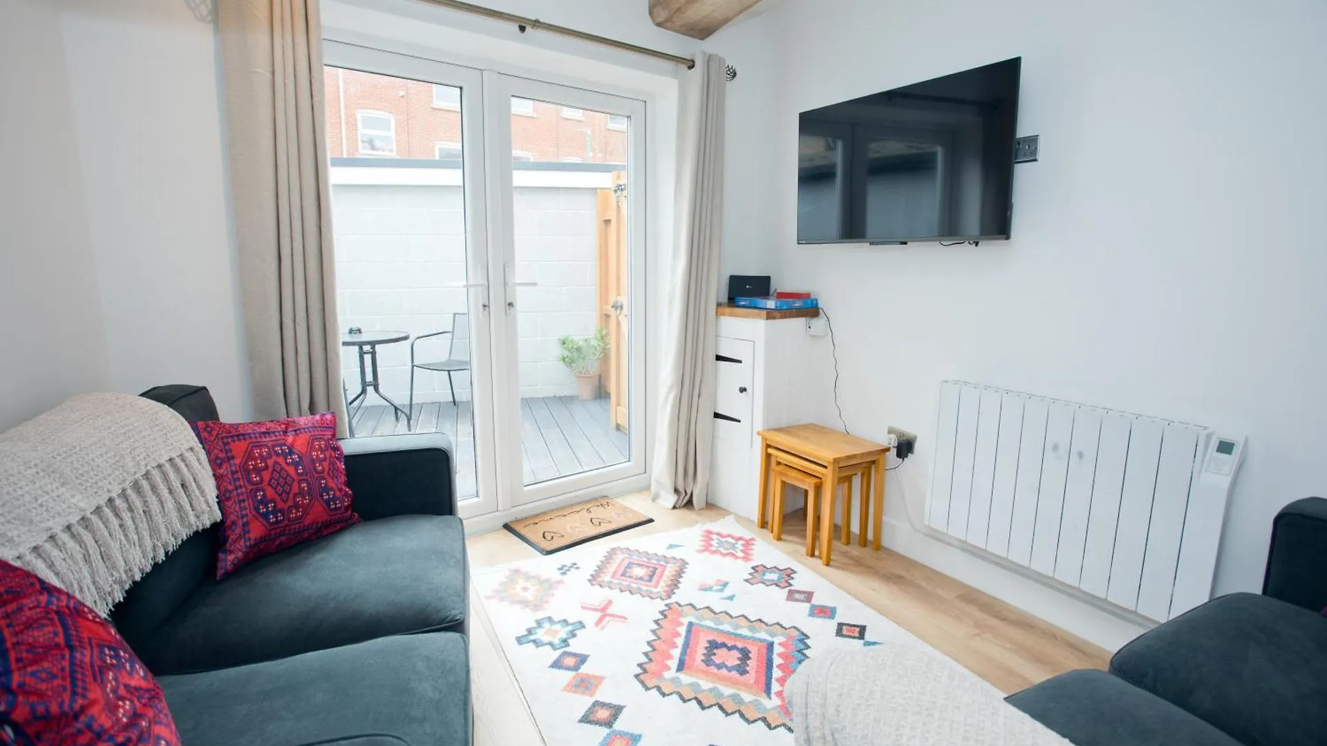 2 Bed House Free Parking 1Km From The Beach Bournemouth 0*,  United Kingdom