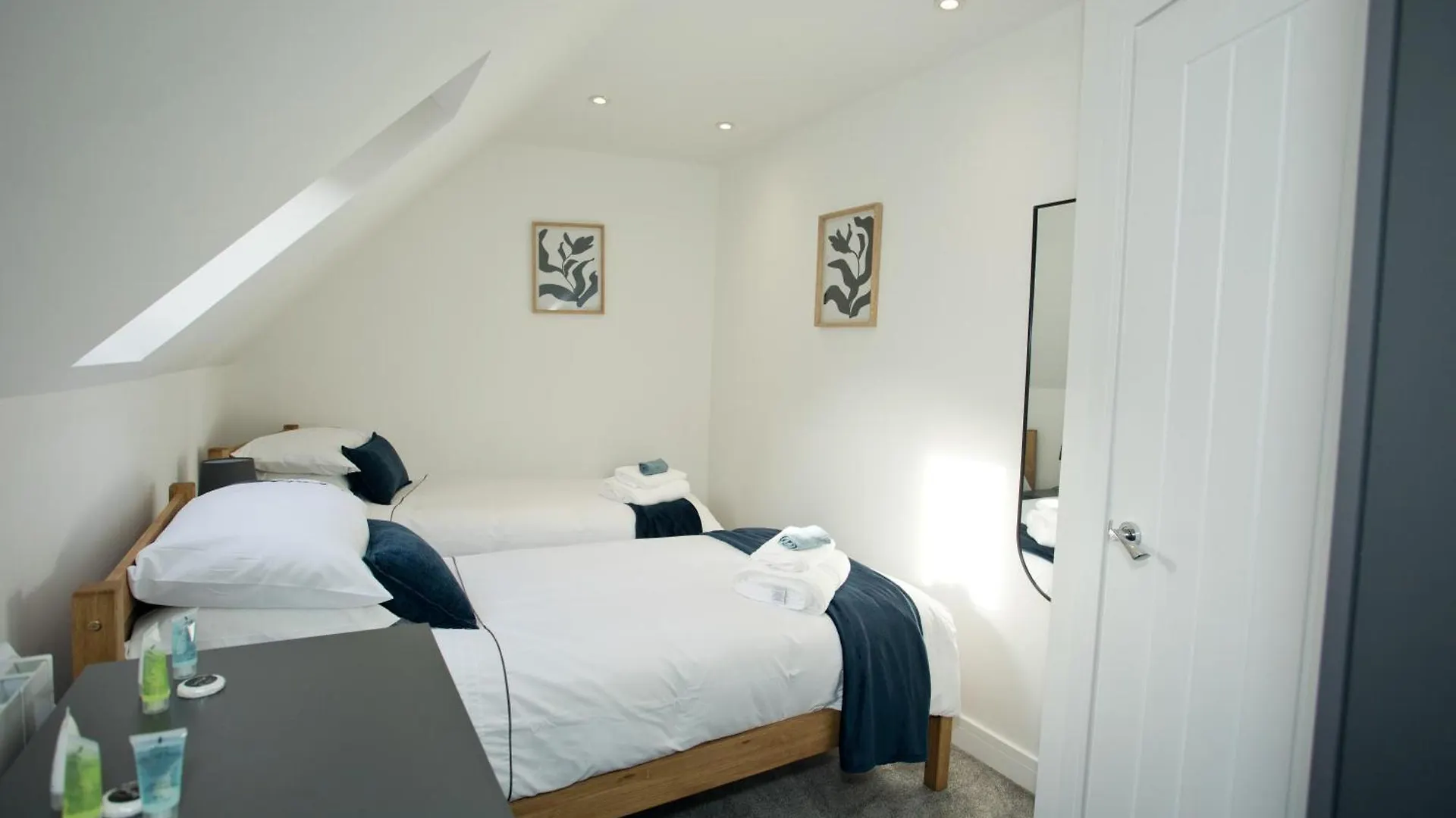 2 Bed House Free Parking 1Km From The Beach Bournemouth Holiday home