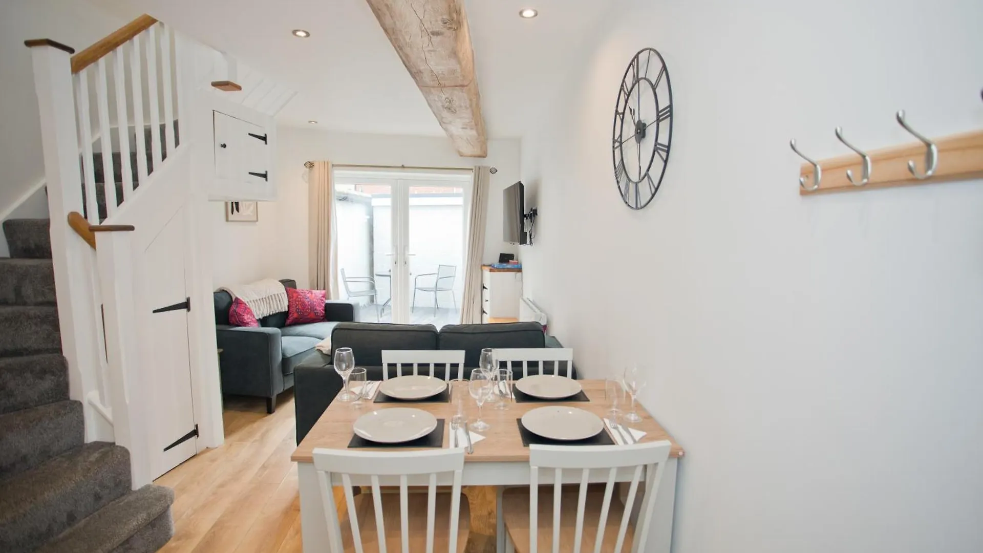 Holiday home 2 Bed House Free Parking 1Km From The Beach Bournemouth