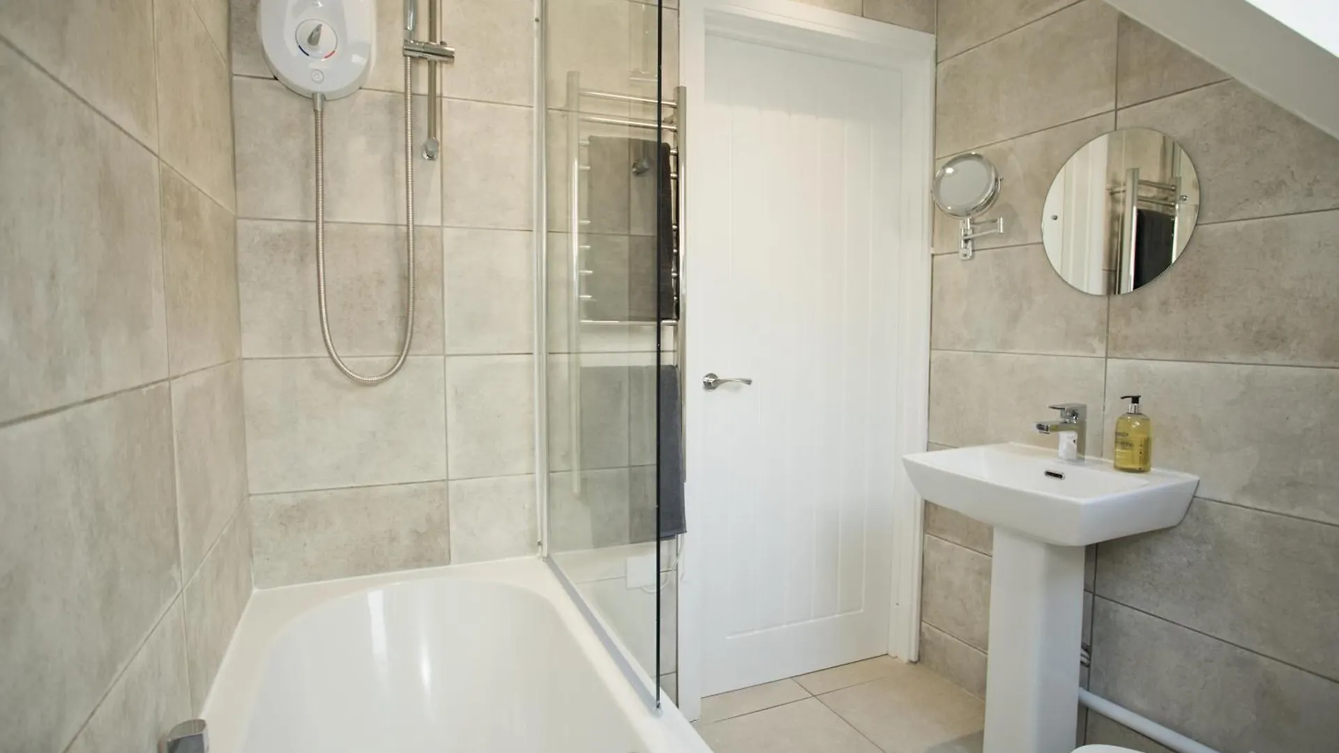 Holiday home 2 Bed House Free Parking 1Km From The Beach Bournemouth