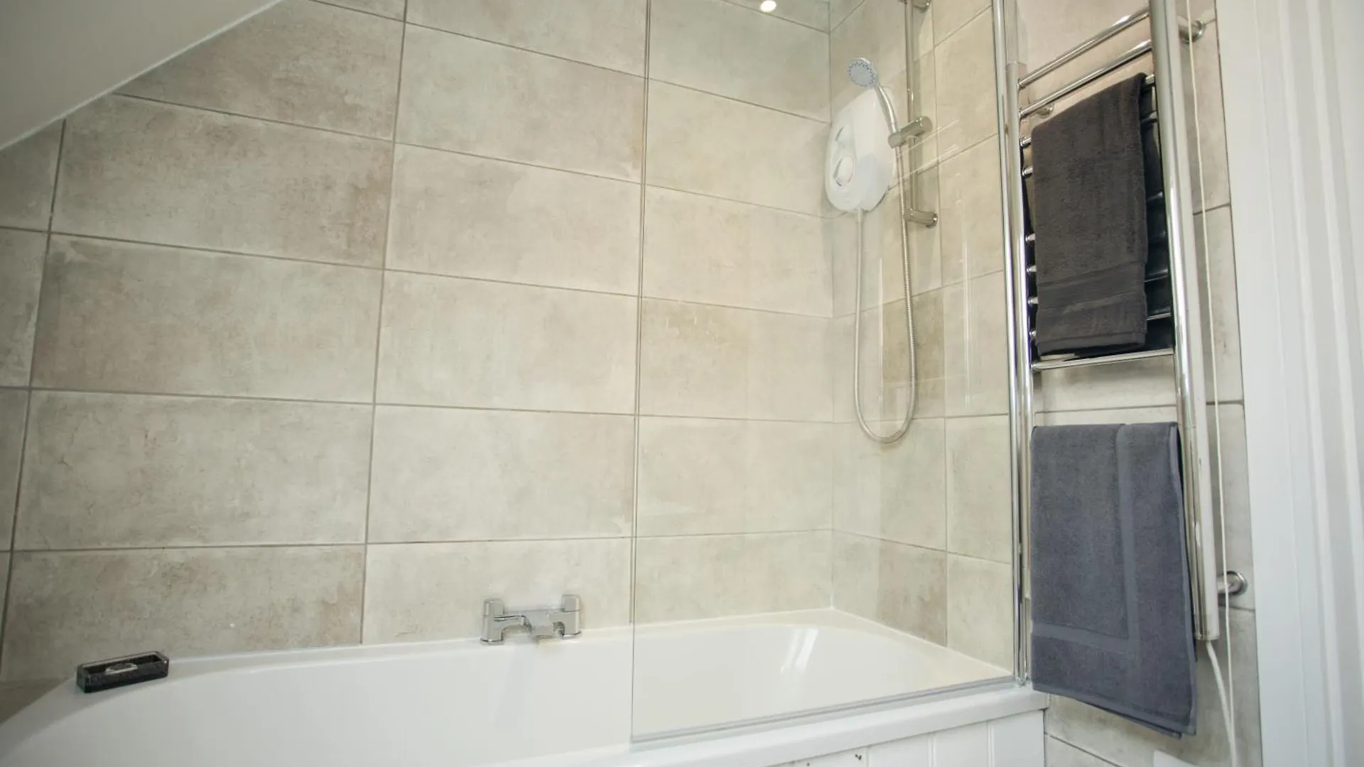 2 Bed House Free Parking 1Km From The Beach Bournemouth United Kingdom